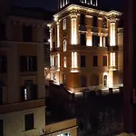 Tra I Musei Vaticani House